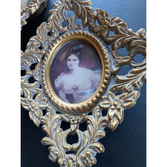 2 Cameo Creations Portraits in Ornate Gold Frames - Picture 3 of 4